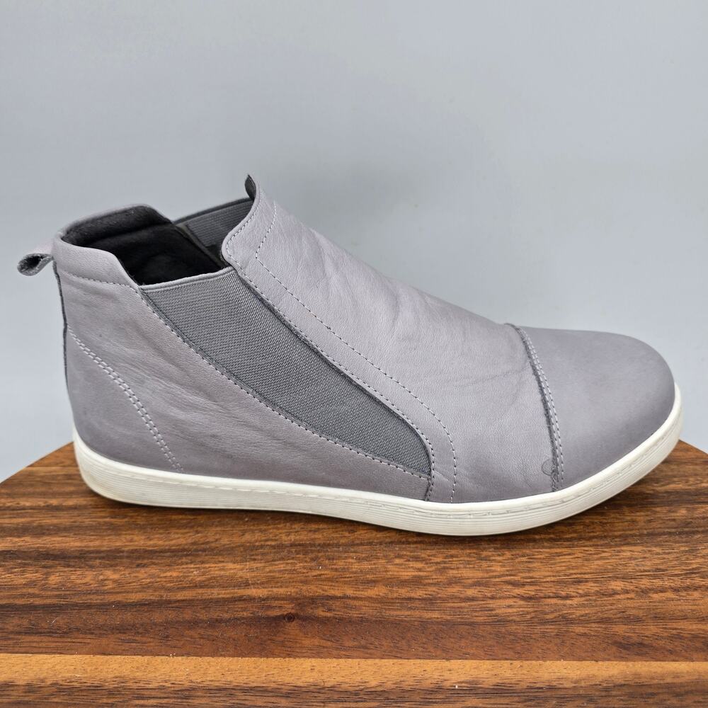 Gelato Chelsea Sneaker Boots Womens 9 40 Gray Leather Pull On Ankle Booties